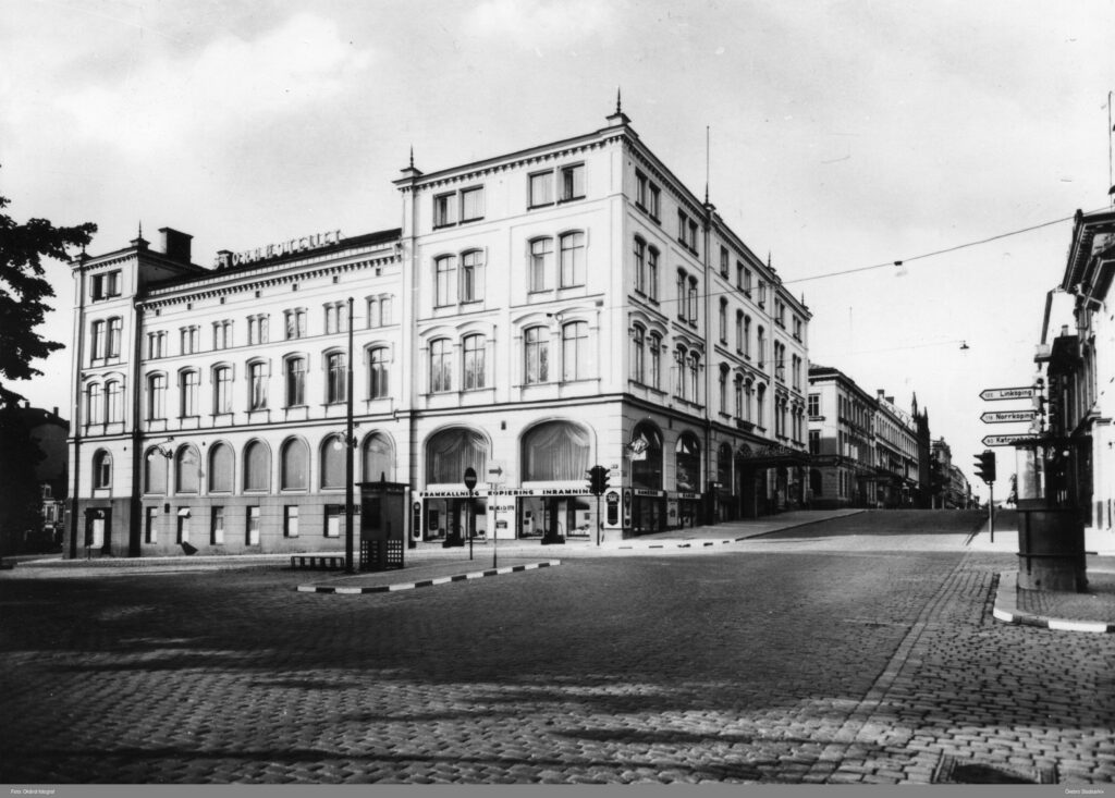 Stora hotellet, Drottninggatan mot söder, 1960-1965, okänd fotograf